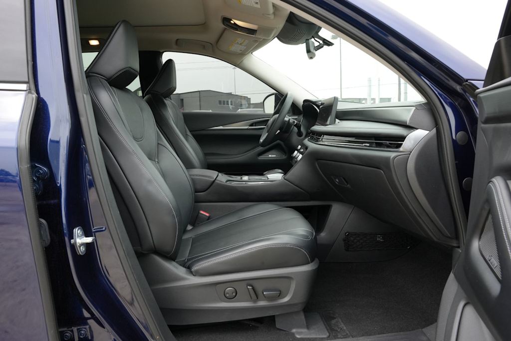 Thumbnail: 2023 INFINITI QX60 - 25