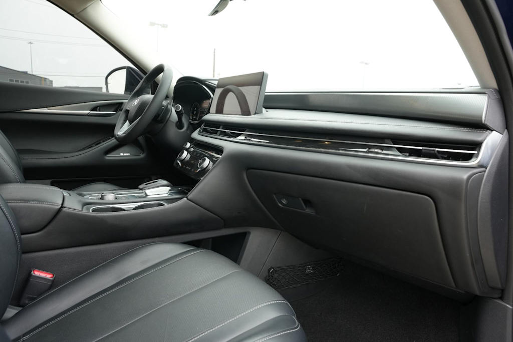 Thumbnail: 2023 INFINITI QX60 - 12