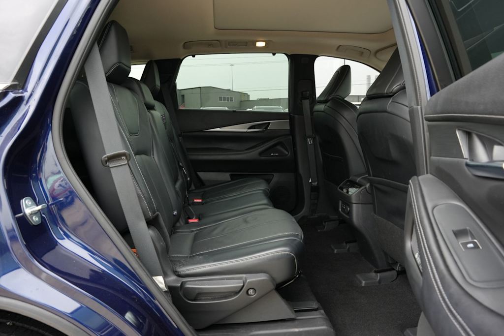 Thumbnail: 2023 INFINITI QX60 - 23
