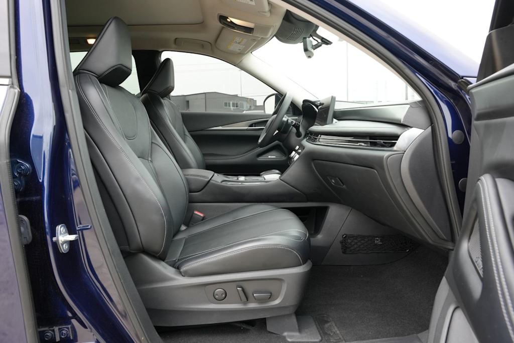 Thumbnail: 2023 INFINITI QX60 - 24