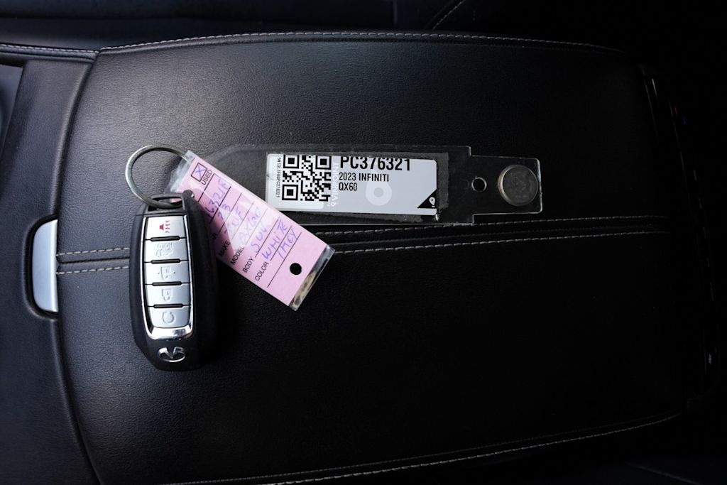 Thumbnail: 2023 INFINITI QX60 - 27