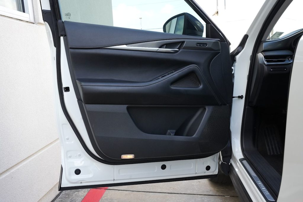 Thumbnail: 2023 INFINITI QX60 - 23