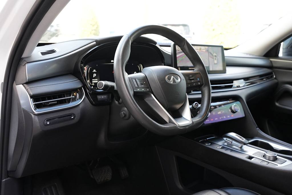 Thumbnail: 2023 INFINITI QX60 - 11