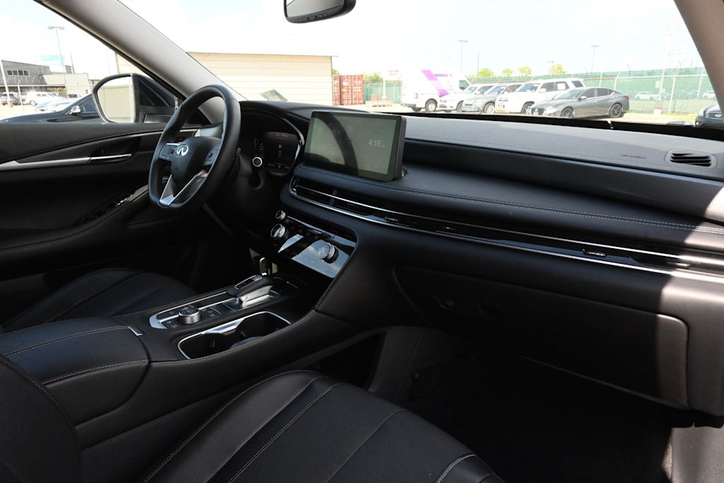 Thumbnail: 2022 INFINITI QX60 - 14