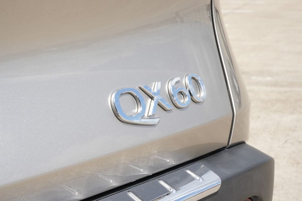 Thumbnail: 2023 INFINITI QX60 - 7