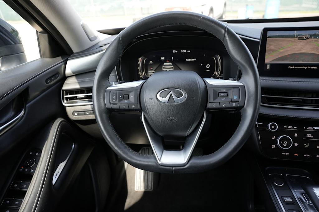 Thumbnail: 2023 INFINITI QX60 - 9