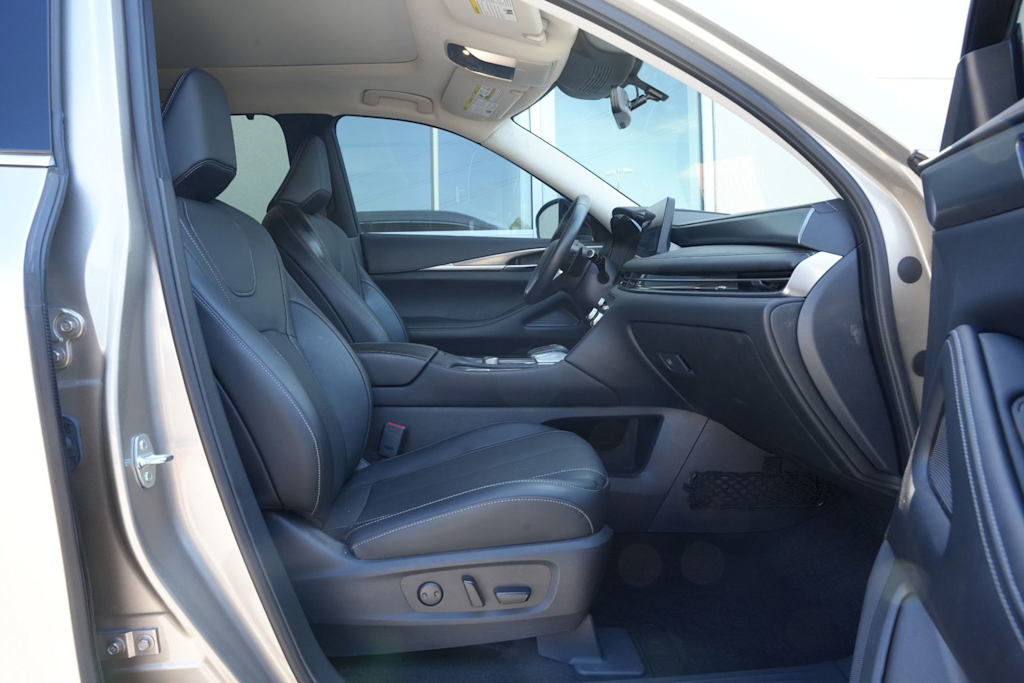 Thumbnail: 2024 INFINITI QX60 - 25