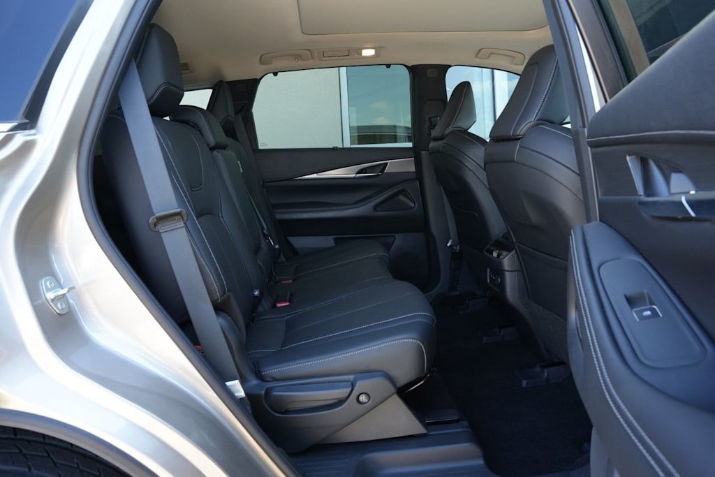 Thumbnail: 2024 INFINITI QX60 - 24