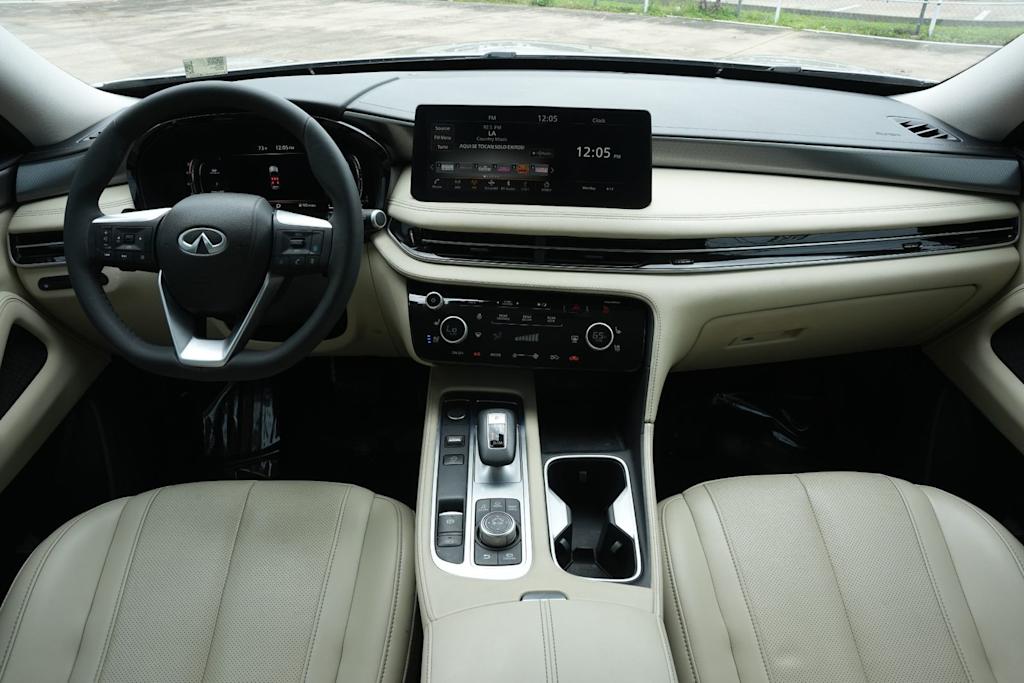 Thumbnail: 2023 INFINITI QX60 - 2