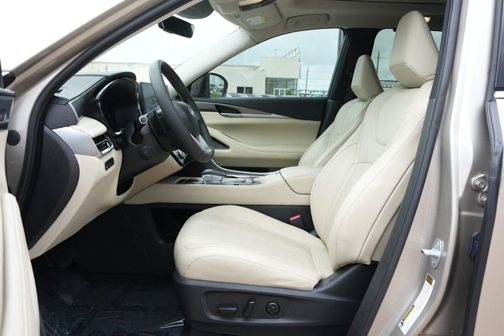 Thumbnail: 2023 INFINITI QX60 - 9