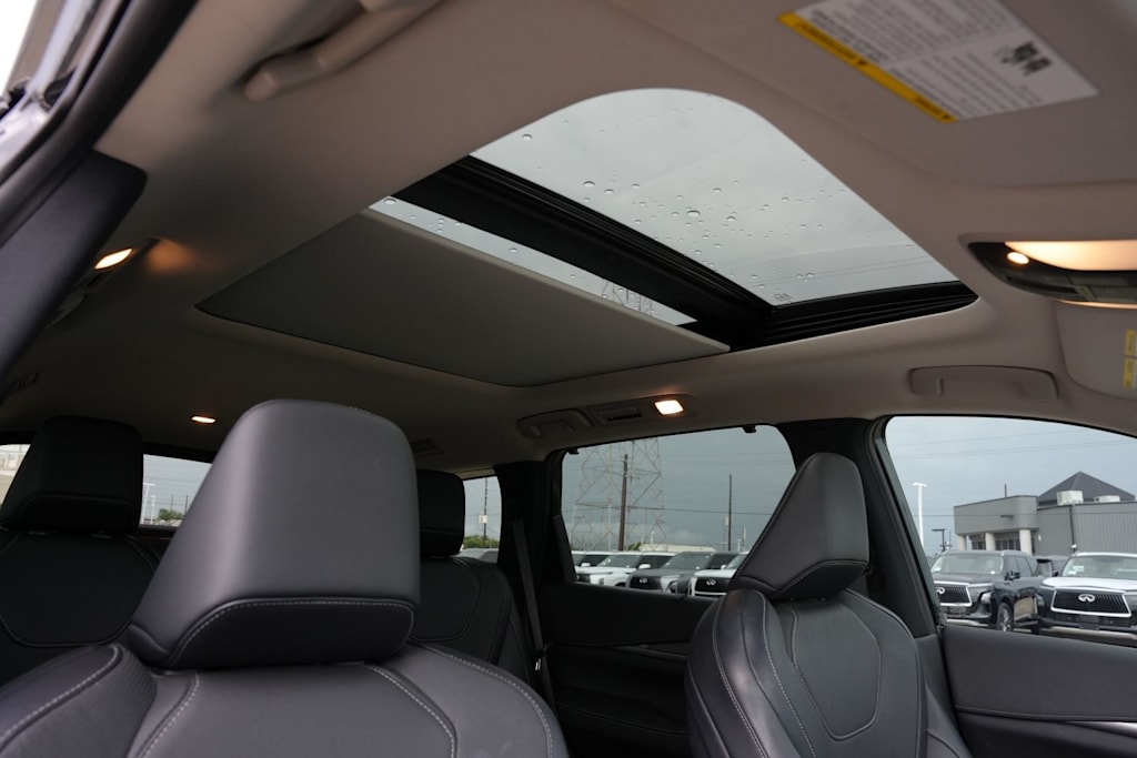 Thumbnail: 2023 INFINITI QX60 - 26
