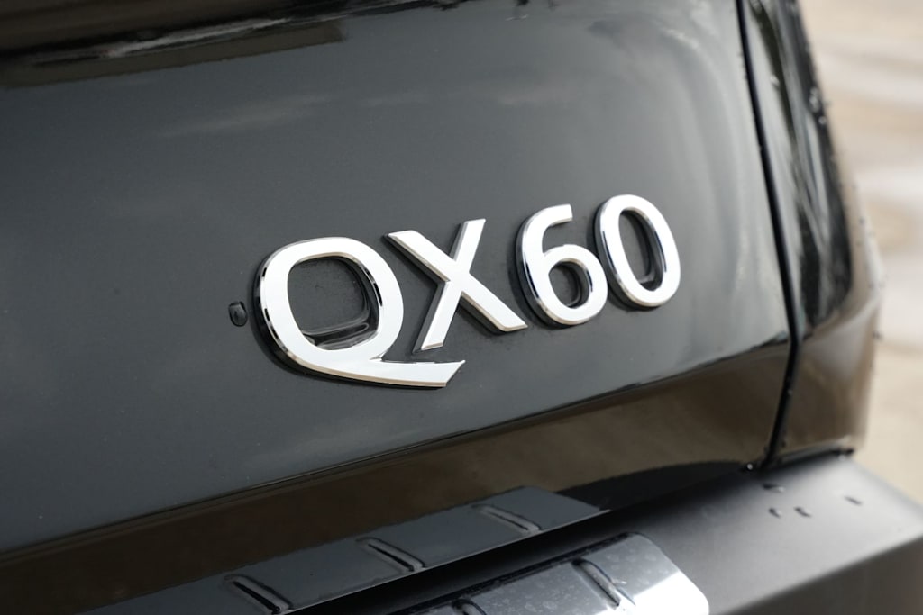 Thumbnail: 2023 INFINITI QX60 - 6