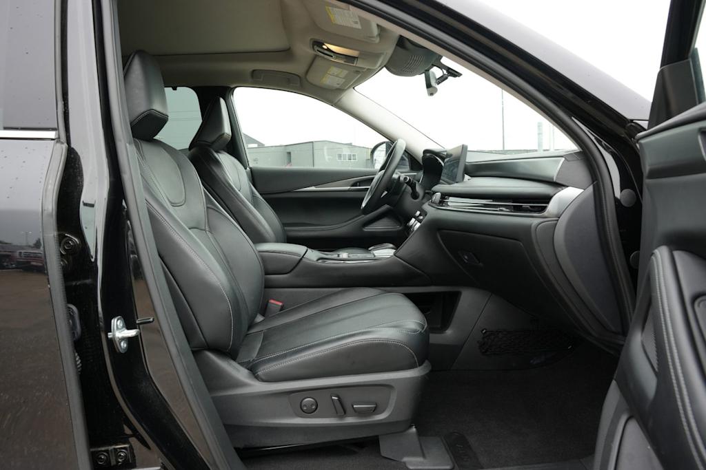 Thumbnail: 2023 INFINITI QX60 - 10
