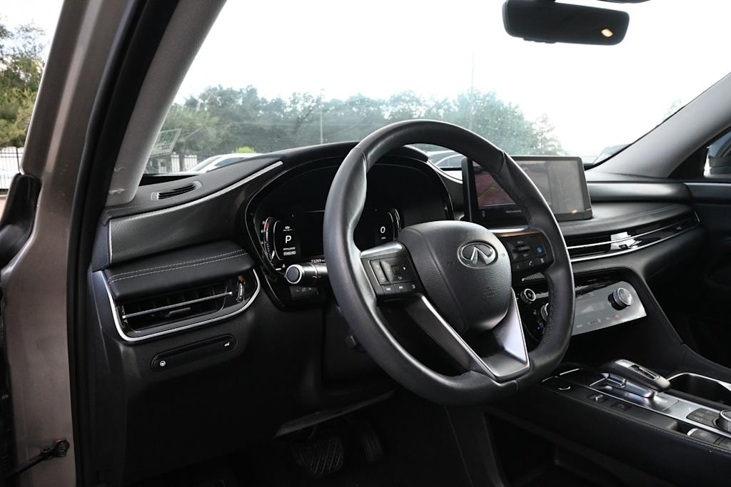 Thumbnail: 2023 INFINITI QX60 - 12