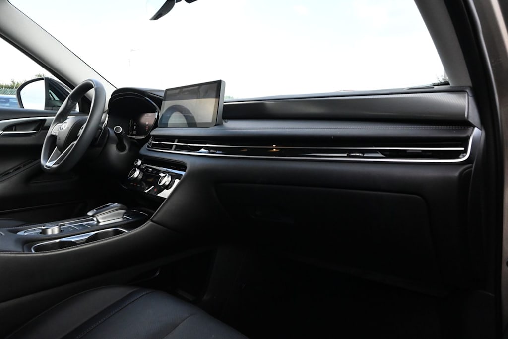 Thumbnail: 2023 INFINITI QX60 - 13