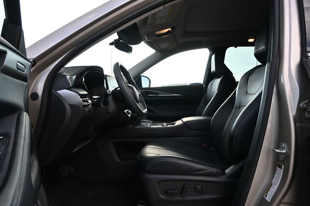 Thumbnail: 2023 INFINITI QX60 - 9