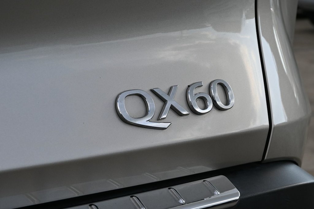 Thumbnail: 2023 INFINITI QX60 - 6