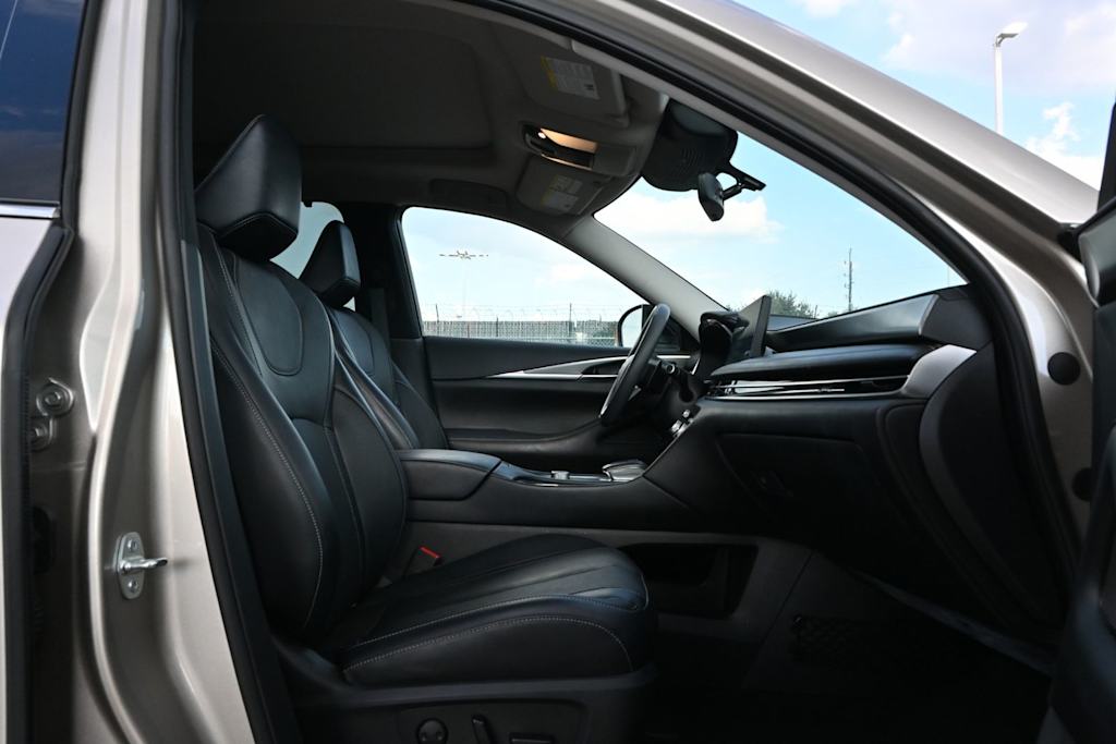 Thumbnail: 2023 INFINITI QX60 - 10