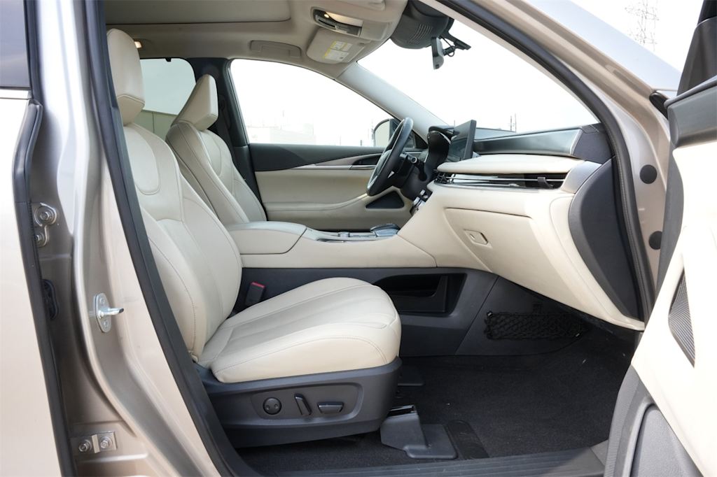 Thumbnail: 2023 INFINITI QX60 - 11