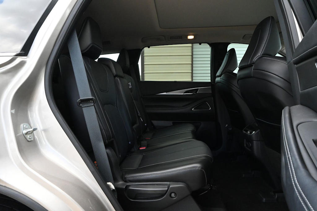 Thumbnail: 2024 INFINITI QX60 - 25