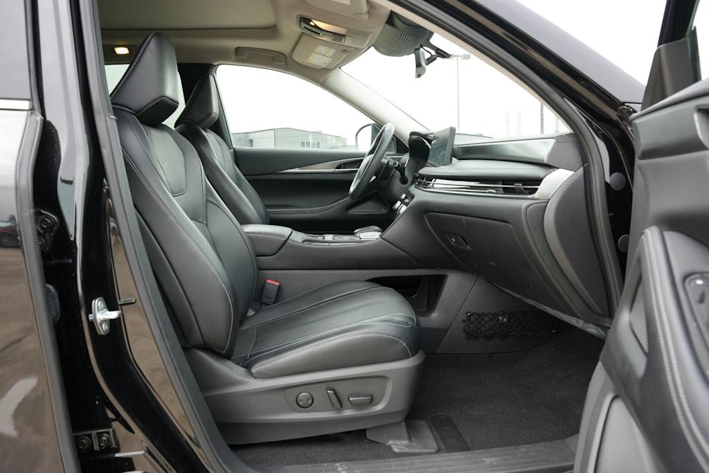 Thumbnail: 2023 INFINITI QX60 - 11