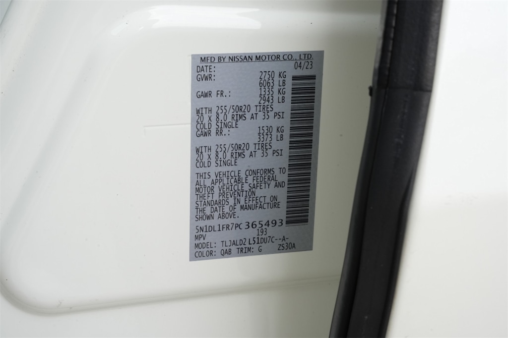 Thumbnail: 2023 INFINITI QX60 - 18