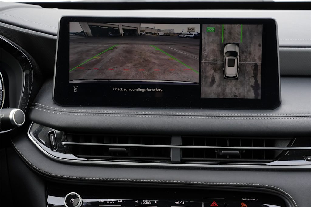 Thumbnail: 2023 INFINITI QX60 - 23