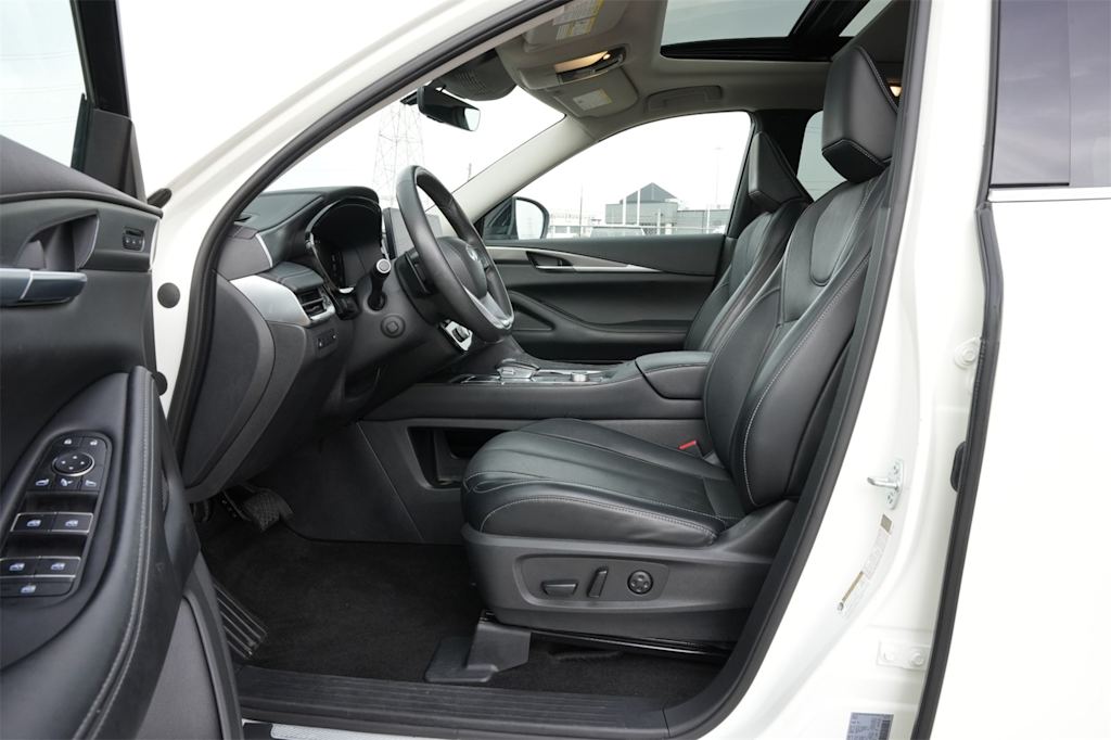 Thumbnail: 2023 INFINITI QX60 - 10