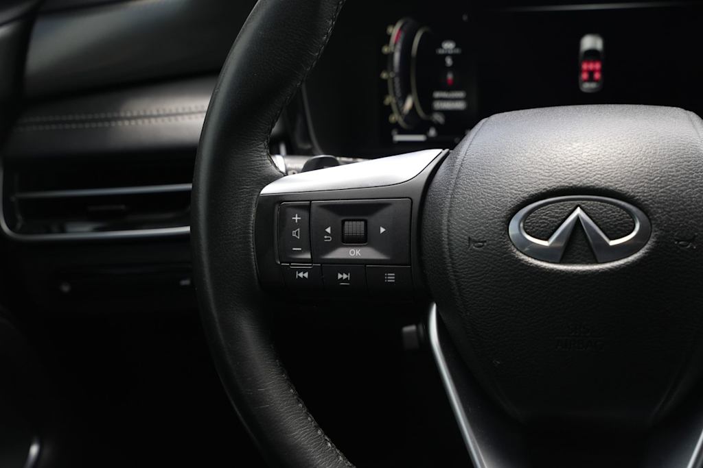 Thumbnail: 2023 INFINITI QX60 - 21
