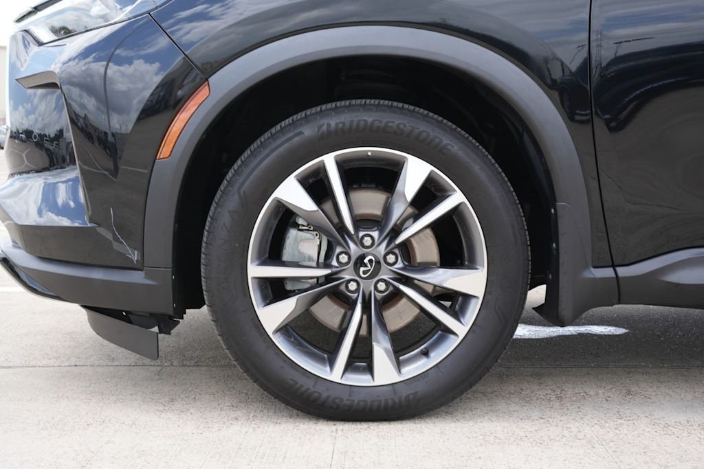 Thumbnail: 2023 INFINITI QX60 - 8