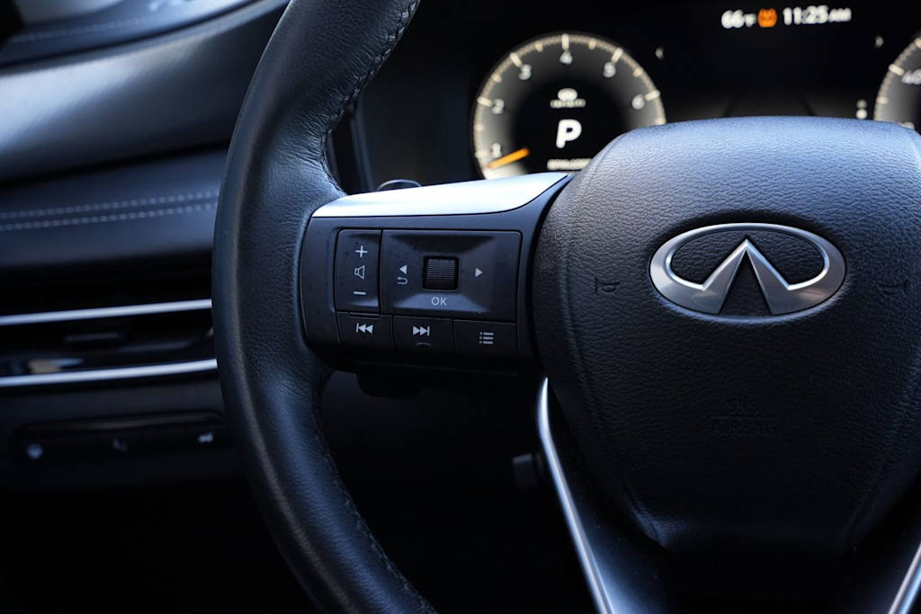 Thumbnail: 2023 INFINITI QX60 - 20