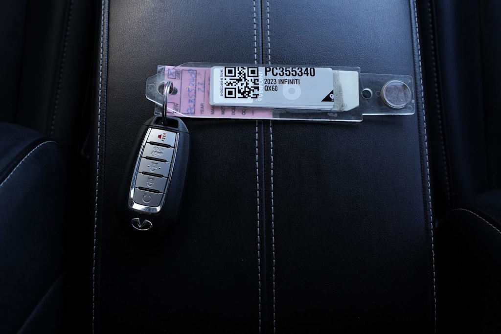 Thumbnail: 2023 INFINITI QX60 - 25