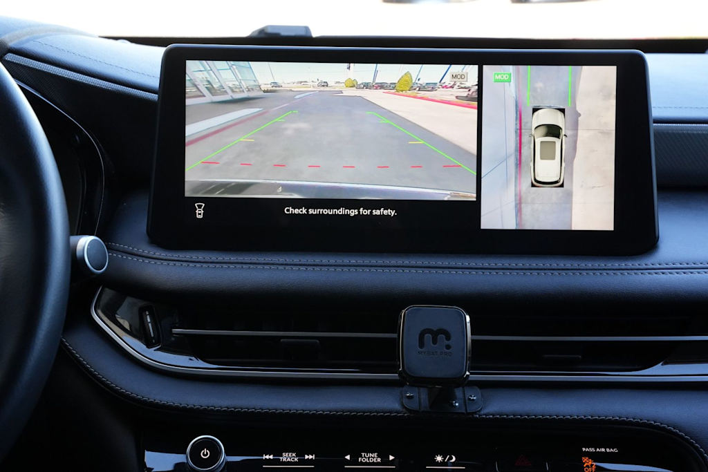 Thumbnail: 2023 INFINITI QX60 - 22