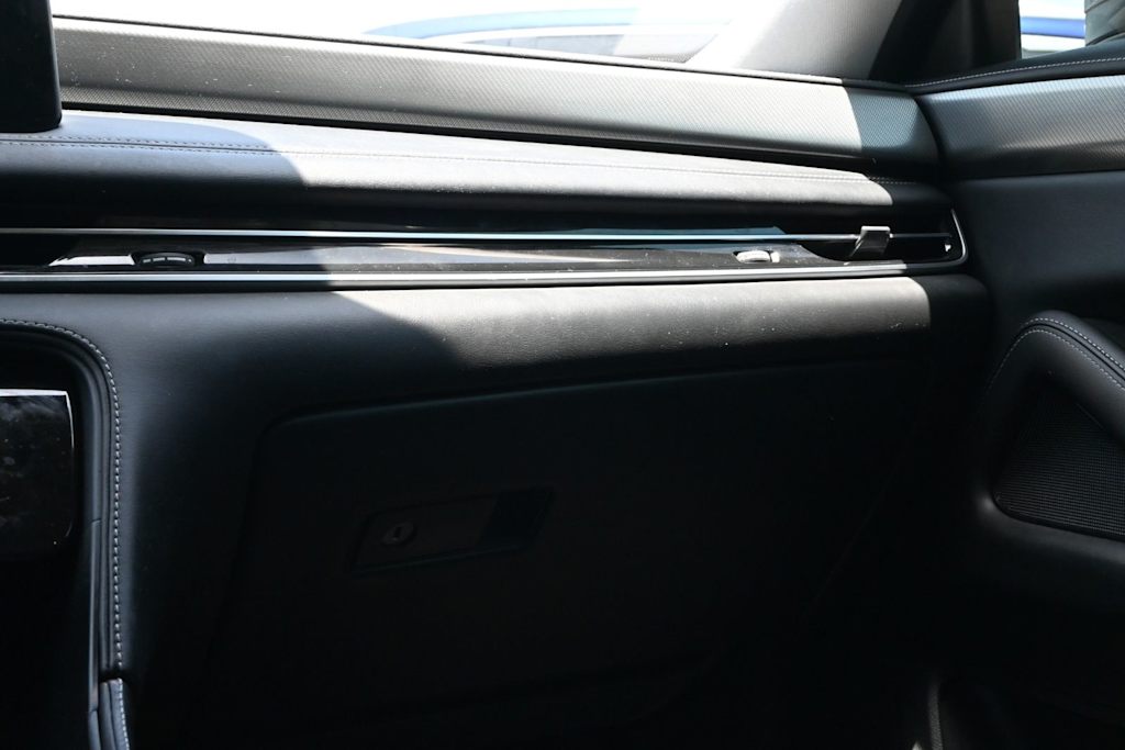 Thumbnail: 2023 INFINITI QX60 - 21