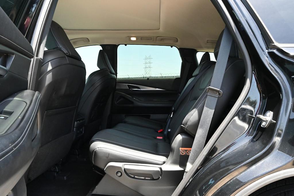 Thumbnail: 2023 INFINITI QX60 - 10