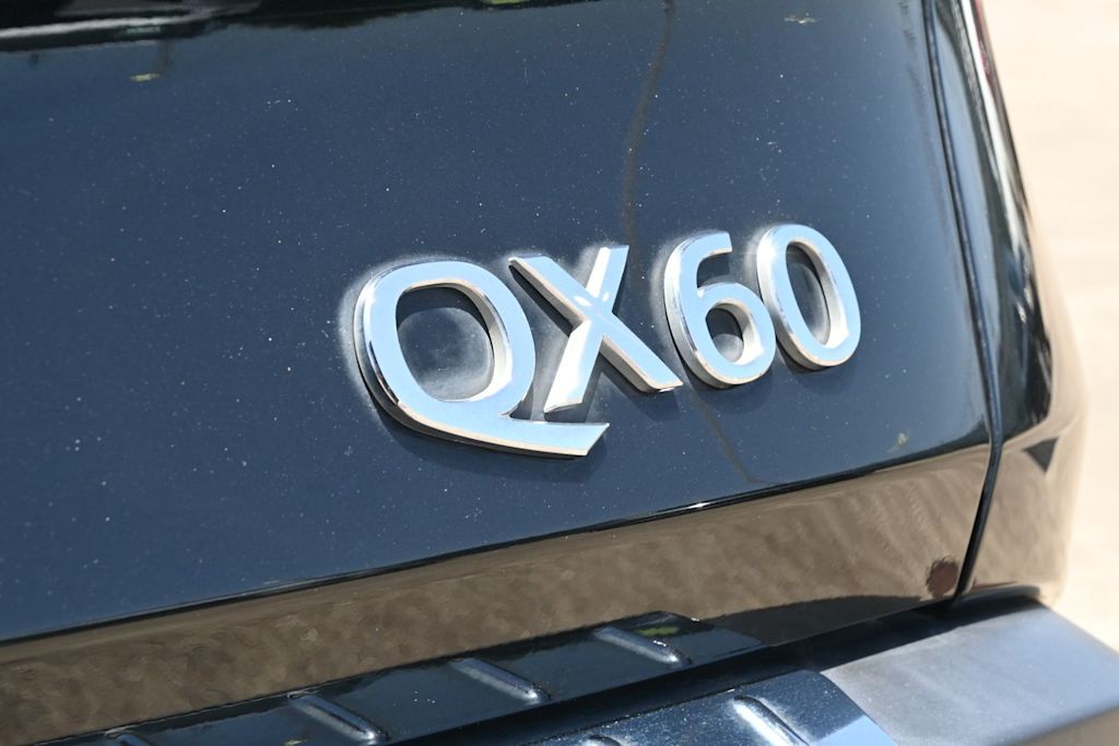 Thumbnail: 2023 INFINITI QX60 - 6