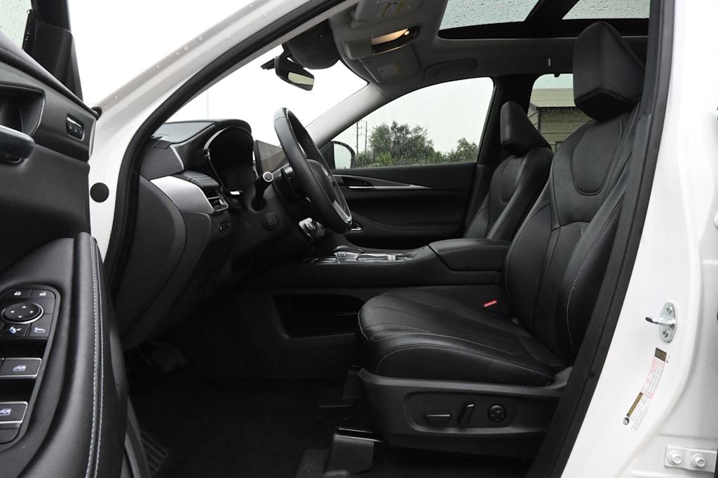 Thumbnail: 2023 INFINITI QX60 - 9