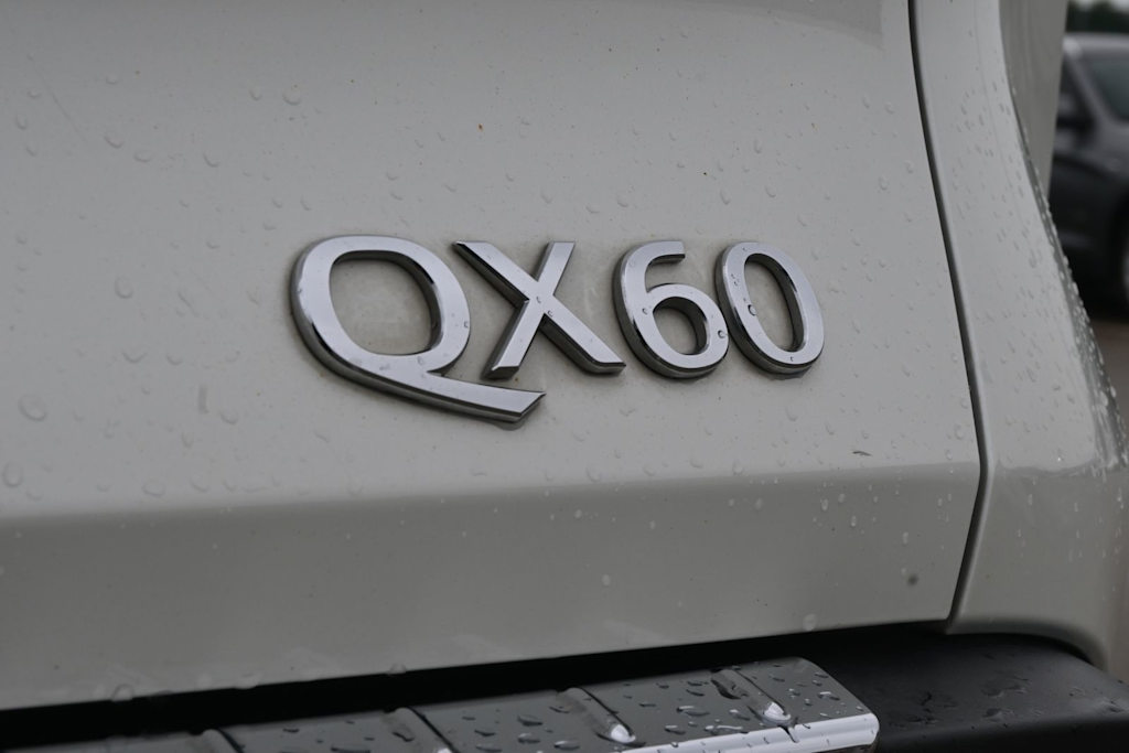 Thumbnail: 2023 INFINITI QX60 - 6