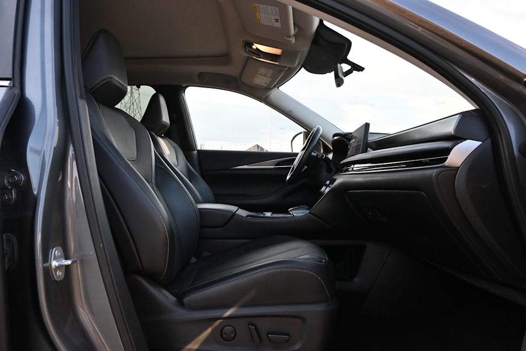 Thumbnail: 2023 INFINITI QX60 - 11