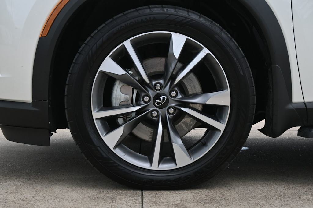 Thumbnail: 2023 INFINITI QX60 - 8