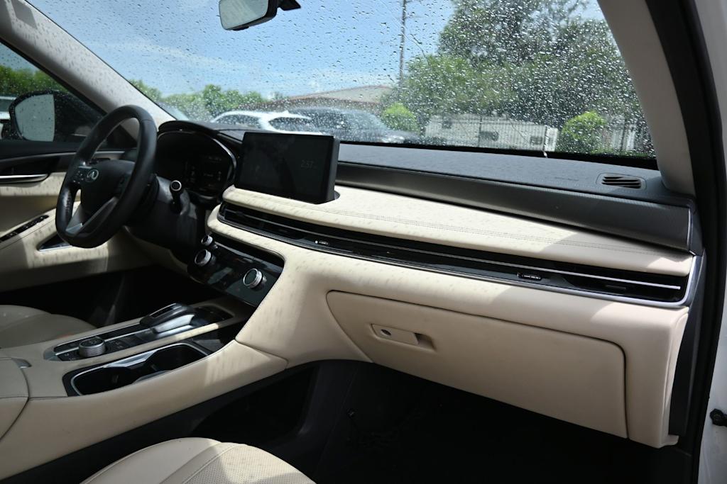 Thumbnail: 2023 INFINITI QX60 - 14