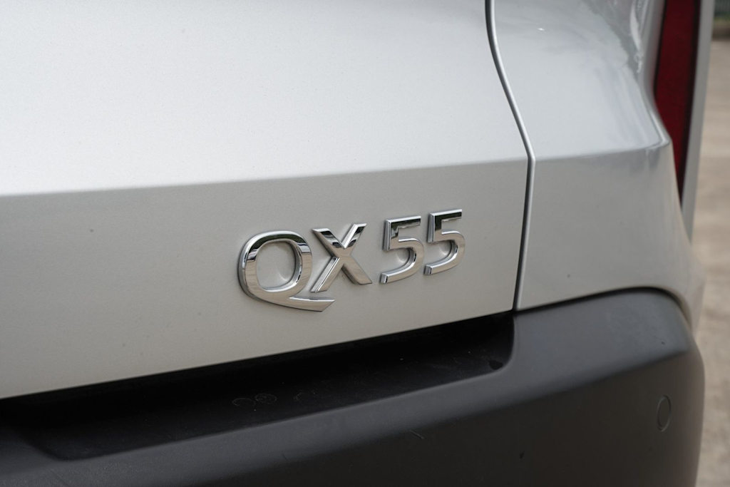 Thumbnail: 2023 INFINITI QX60 - 7