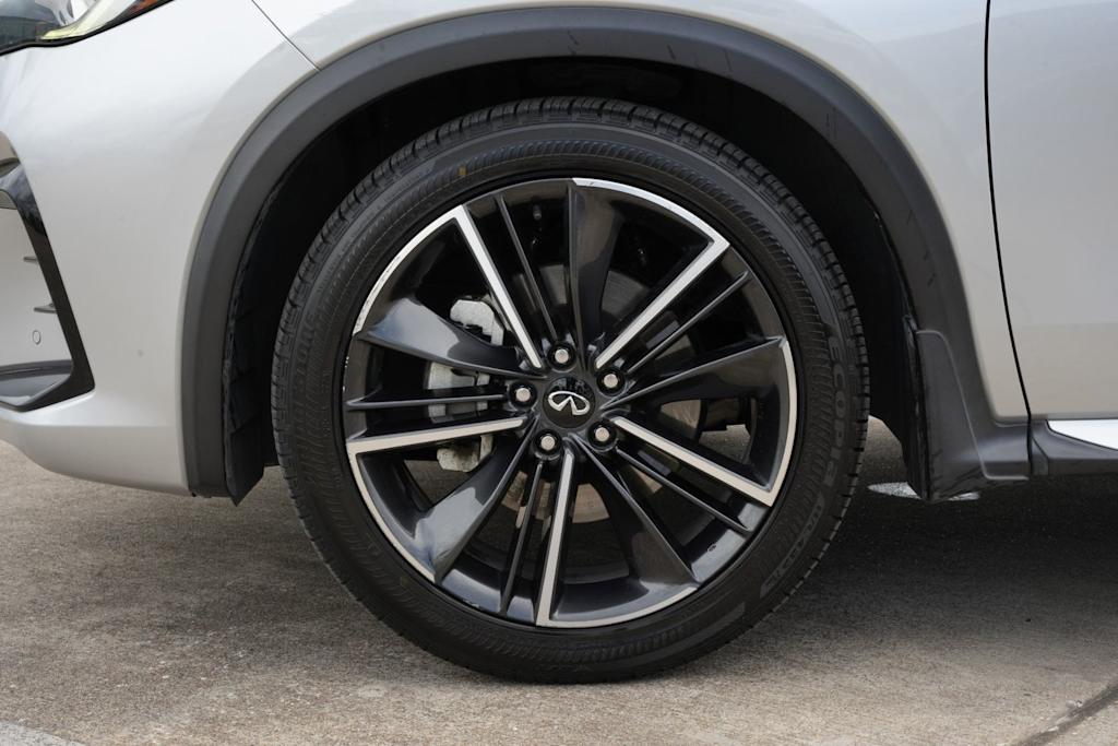 Thumbnail: 2023 INFINITI QX60 - 8
