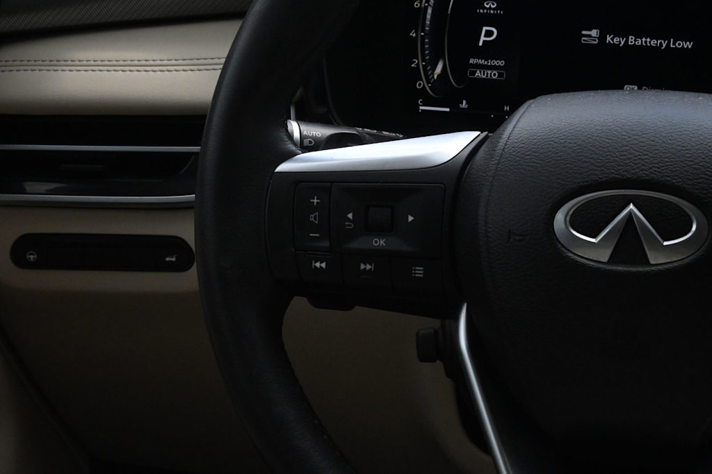 Thumbnail: 2023 INFINITI QX60 - 18