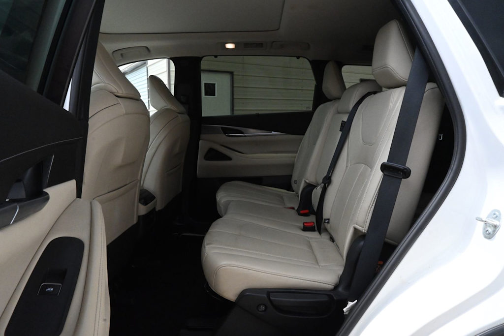 Thumbnail: 2023 INFINITI QX60 - 8