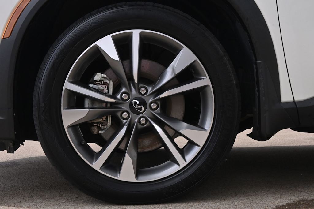 Thumbnail: 2023 INFINITI QX60 - 4