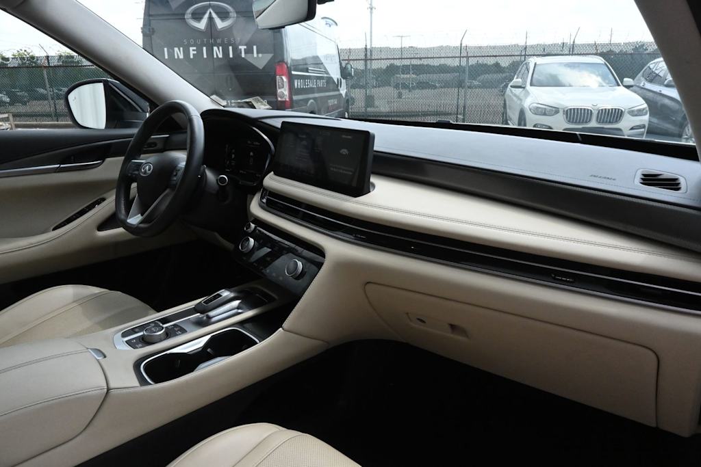 Thumbnail: 2023 INFINITI QX60 - 10