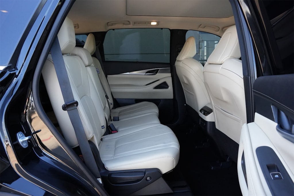 Thumbnail: 2023 INFINITI QX60 - 12