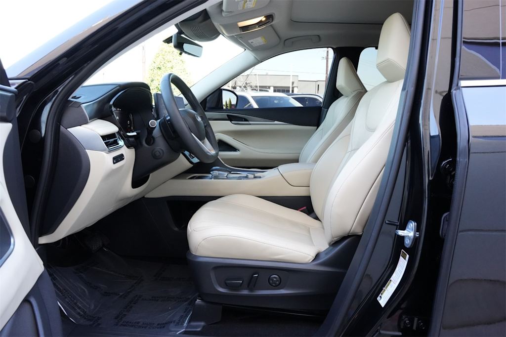 Thumbnail: 2023 INFINITI QX60 - 11