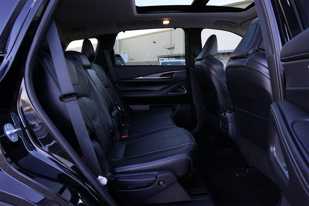 Thumbnail: 2023 INFINITI QX60 - 26